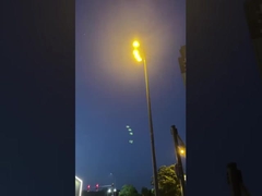 Прогулка с друзьями под подсветками - это ❤️