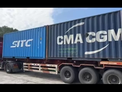 Новые садовые фонари загружены в контейнер и готовы к отправке