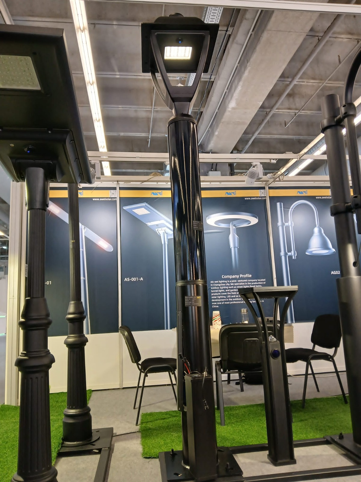 Последние блоги о компании Официально запущен цилиндрический солнечный модуль из закаленного стекла.