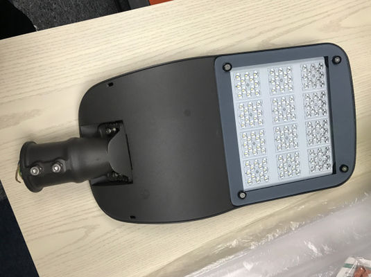 Купить Алюминиевые 60W 100W 150W 200W наружные светодиодные уличные фонари водонепроницаемые IP65 с сертификатом CE используются для шоссе, главной дороги online manufacture