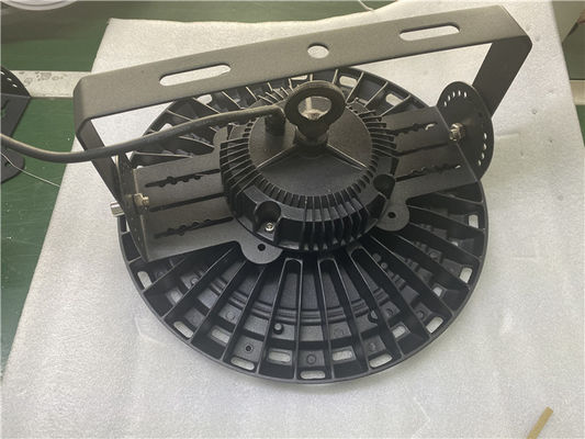 Купить Эффективность 120 люменов / ватт НЛО высокоугольный свет 100 Вт 150 Вт 200 Вт Led High Bay Используется на заводе online manufacture